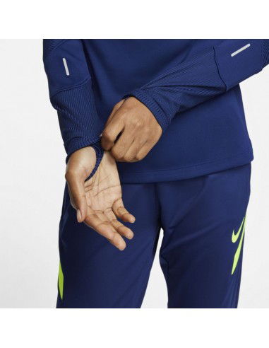 Nike Therma-FIT Strike Winter Warrior Sweatshirt W DD0694-492 Nike Therma-FIT Strike Winter Warrior Sweatshirt W DD0694-492
