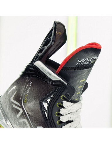 Hockey skates Bauer Vapor Hyperlite Int 1059362 Hockey skates Bauer Vapor Hyperlite Int 1059362