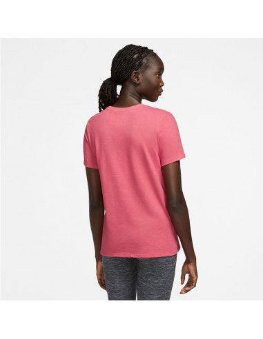 Nike Γυναικείο Αθλητικό T-shirt Μαύρο FD2884-010 Nike Γυναικείο Αθλητικό T-shirt Μαύρο FD2884-010