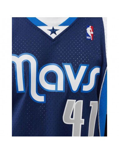 Mitchell Ness NBA Swingman Dallas Mavericks Dirk Nowitzki M Tshirt SMJY1148DMA11DNOASBL Mitchell Ness NBA Swingman Dallas Mavericks Dirk Nowitzki M Tshirt SMJY1148DMA11DNOASBL