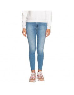 Calvin Klein Jeans Super Skinny W J20J218627 2