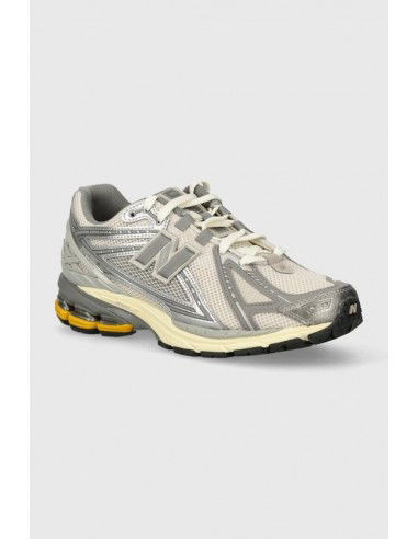New Balance 1906R 'Moonbeam... New Balance 1906R 'Moonbeam...