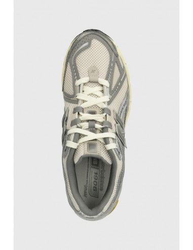 New Balance 1906R 'Moonbeam... New Balance 1906R 'Moonbeam...