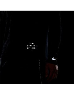 Nike DriFIT Run Division M... 2