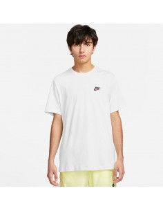 Nike Sportswear Club Tshirt...