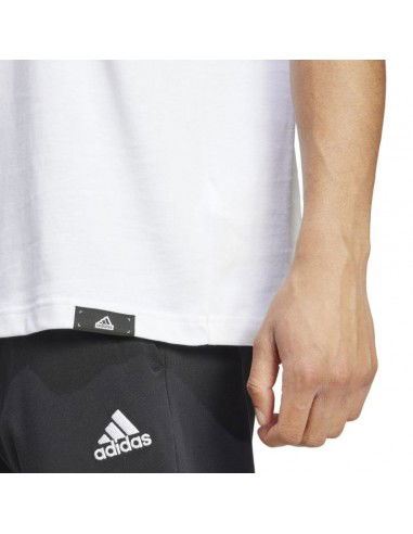 Tshirt adidas Tech Linear Graphic M... Tshirt adidas Tech Linear Graphic M...