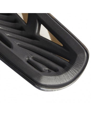 adidas TIRO SG LGE IP4000 shin guards adidas TIRO SG LGE IP4000 shin guards