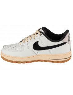 Nike Wmns Air Force 1 07... 2