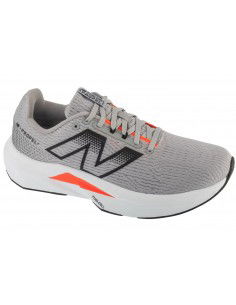 New Balance FuelCell Propel...