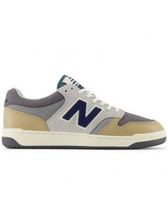 New Balance sports shoes M...