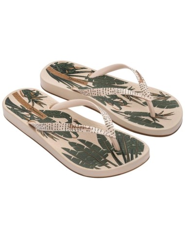 Ipanema Anat women's flipflops fashionable and comfortable for the beach