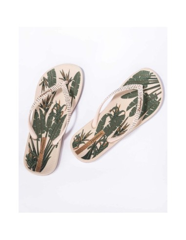 Ipanema Anat women's flipflops fashionable and comfortable for the beach