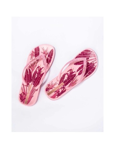 Ipanema Anat women's flipflops fashionable and comfortable for the beach