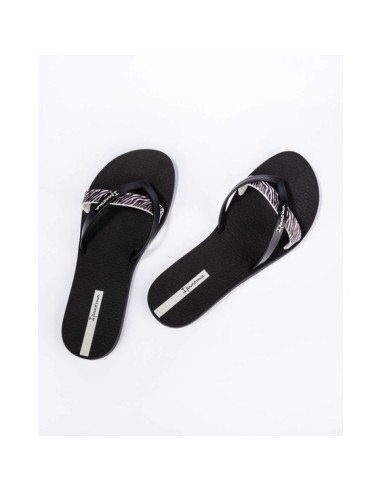 Ipanema Kirei women's flipflops fashionable and comfortable black for the beach
