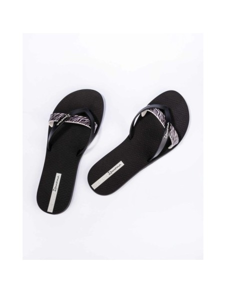 Ipanema Kirei women's flipflops fashionable and comfortable black for the beach