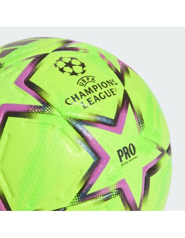 adidas UCL Pro WTR KE9769 Ball