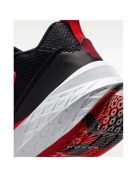 NIKE TEAM HUSTLE D 12 GS HF6279001