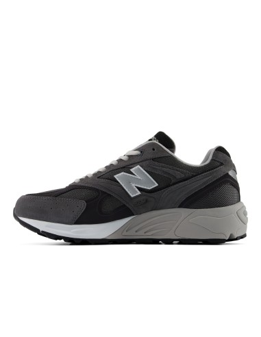 New Balance U880R3TR