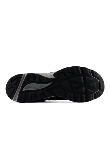 New Balance U880R3TR