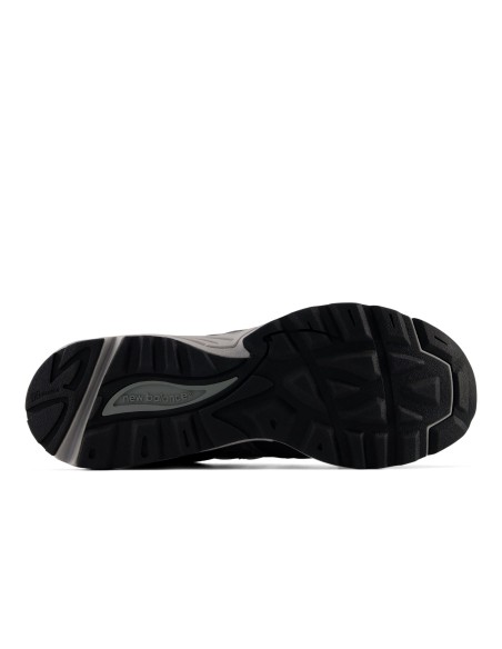New Balance U880R3TR
