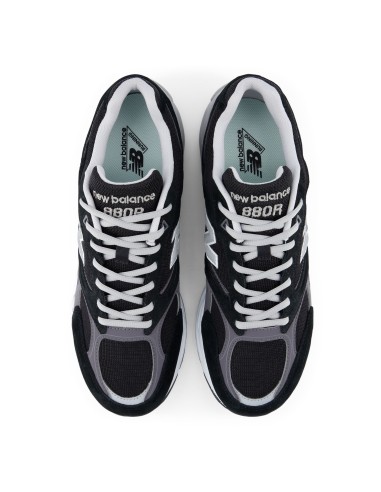 New Balance U880R8EU