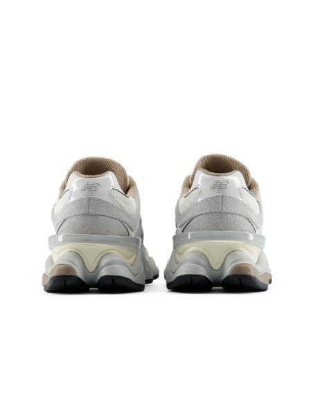 New Balance U906011M