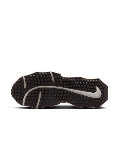 Nike Aura Edge HQ7025105 shoes