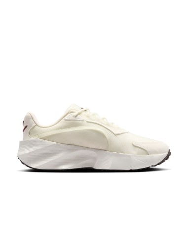 Nike Aura Edge HQ7025105 shoes