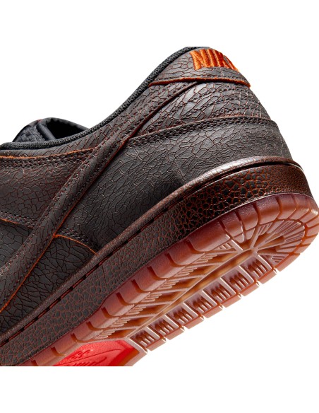 Nike Dunk SB Low Krampus HV1668001 MBS