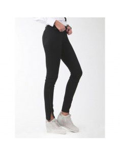 Wrangler® Corynn Perfect Jeans W W25FCK81H 2