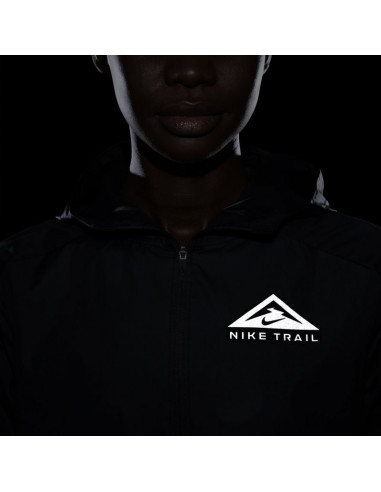 Nike Shield Γυναικείο Μπουφάν Running Αδιάβροχο και Αντιανεμικό Γκρι DC8041-010