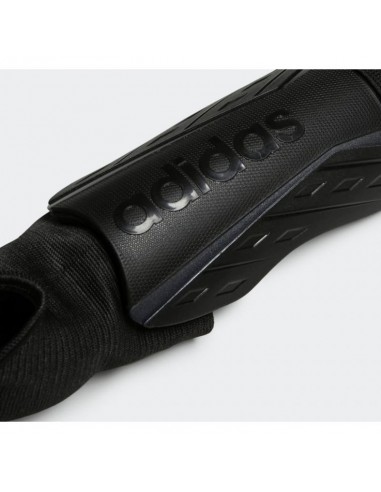 Adidas Tiro Club HN5600 Επικαλαμίδες Ποδοσφαίρου Ενηλίκων Λευκές