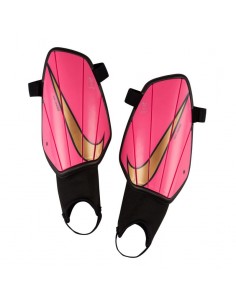 Nike Charge SP2164-600 Επικαλαμίδες Ποδοσφαίρου Ενηλίκων Κόκκινες