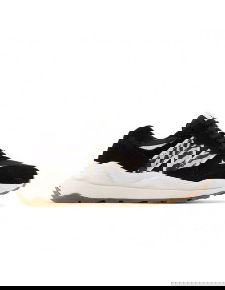 New Balance 57/40 Γυναικεία Sneakers Μαύρα W5740APA