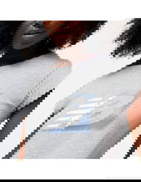 New Balance Γυναικείο Αθλητικό T-shirt Γκρι WT31817AG