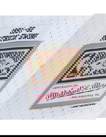 Mitchell Ness NBA Cracked Cement Swingman Jersey Knicks 1991 Patrick Ewing M TFSM5934NYK91PEWWHIT