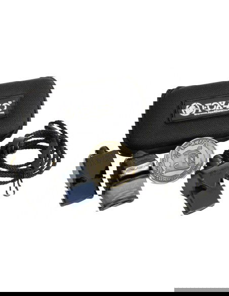 Fox 40 referee set 3 whistles case