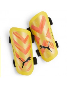 Puma Ultra Light Strap shin guards 03087509