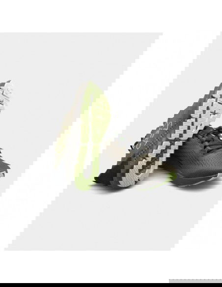 Under Armour M 3026518301 shoes