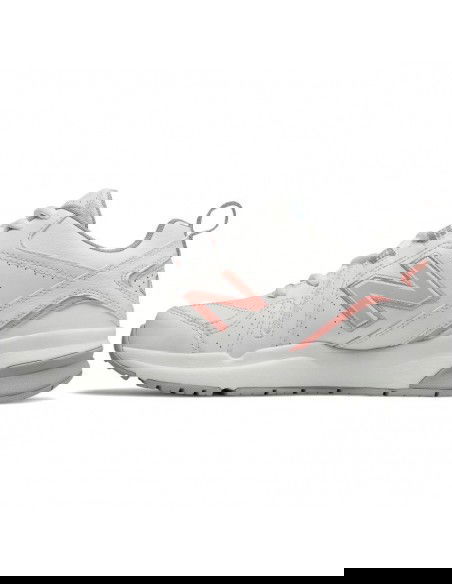 New Balance W WX608WP5 sports shoes