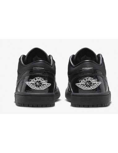 nike black elephant tracksuit