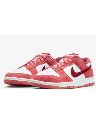 Nike Dunk Low Valentine's Day 2024...