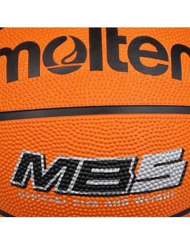 Molten MB5 basketball
