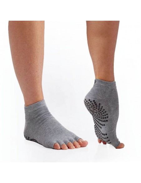GAIAM 63708 fingerless antislip yoga socks