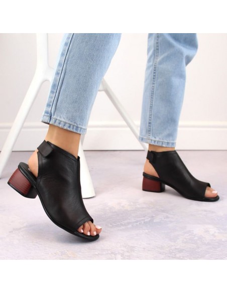 Leather comfortable sandals Remonte W RKR654