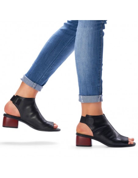 Leather comfortable sandals Remonte W RKR654