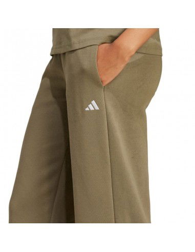 adidas Essentials Small Logo Feel...