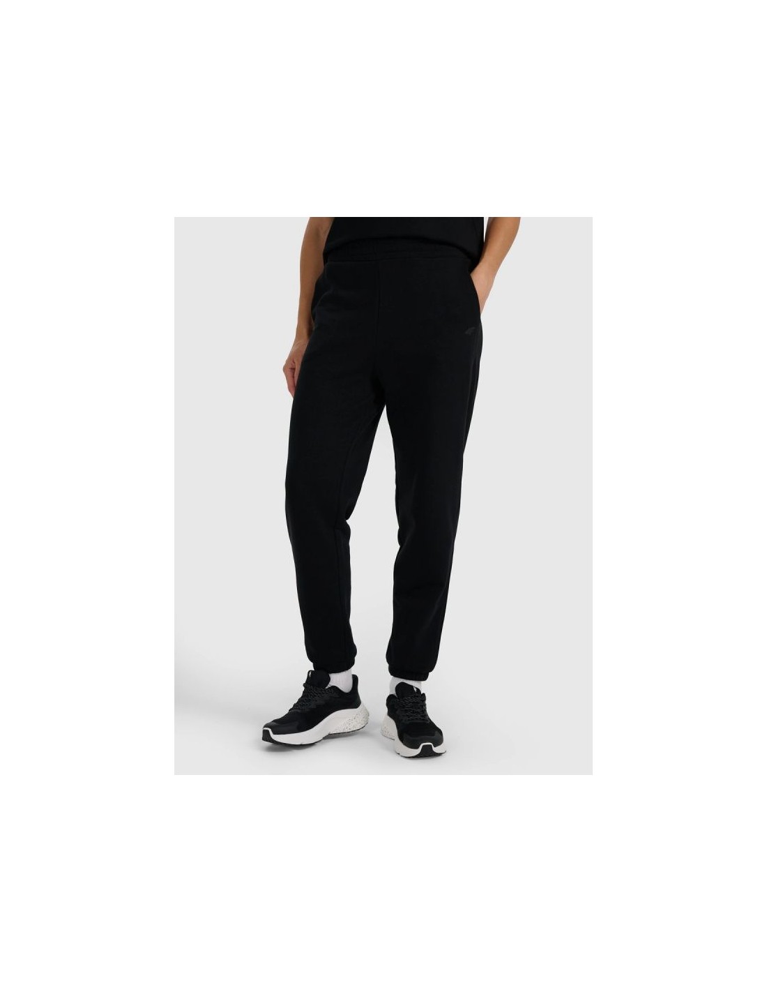 4f Women's jogger sweatpants 4F 4FRAW25TTROF161320S