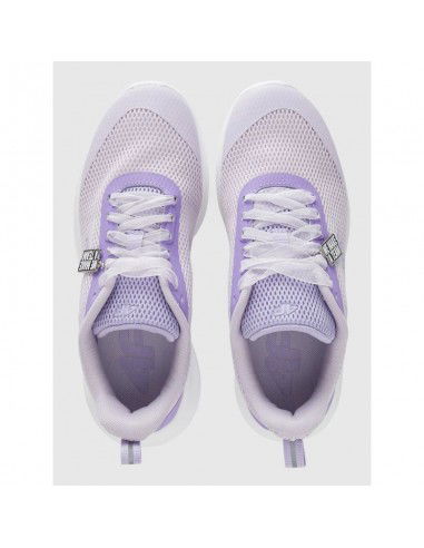 Children's sports shoes with a...