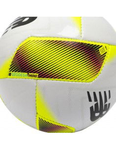 New Balance Geodesa Trainer... 2